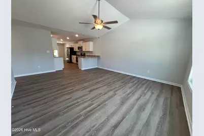 806 Discovery Cove, Newport, NC 28570 - Photo 2