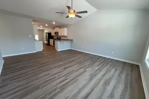 806 Discovery Cove, Newport, NC 28570 - Photo 2