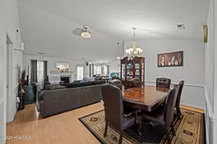 222 Saratoga Ln, New Bern, NC 28562 - Photo 4