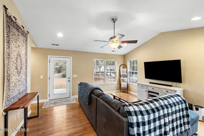 371 Pine Lake Road, Southport, NC 28461 - Photo 4