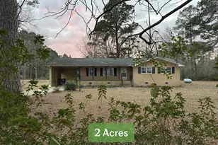 131 Pineway St NE, Whiteville, NC 28472 - Photo 1