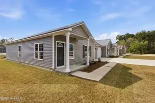 134 MacDonald Blvd, Havelock, NC 28532 - Photo 2