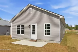 134 MacDonald Blvd, Havelock, NC 28532 - Photo 4