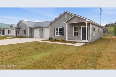 132 Macdonald Boulevard, Havelock, NC 28532 - Photo 2