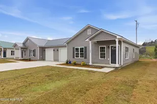 132 MacDonald Blvd, Havelock, NC 28532 - Photo 2