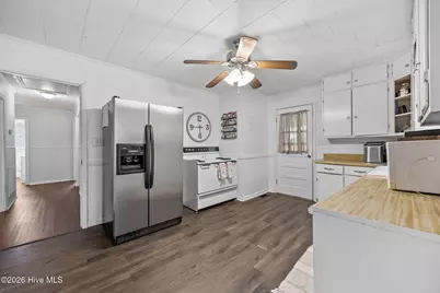 104 W Old Road, Lillington, NC 27546 - Photo 8