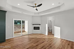 404 Wade Dr, Richlands, NC 28574 - Photo 6