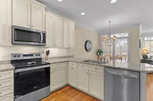 489 River Bluff Dr, Shallotte, NC 28470 - Photo 10