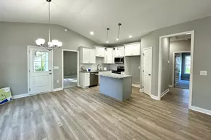 1775 Walnut Run Dr, Deep Run, NC 28525 - Photo 4