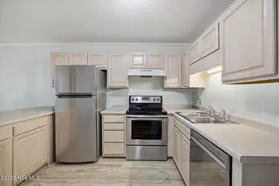 918 N Carolina Beach Avenue N #Unit 1f, Carolina Beach, NC 28428 - Photo 8