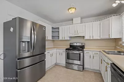 110 Speight Street, Havelock, NC 28532 - Photo 6