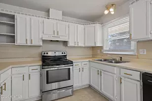 110 Speight St, Havelock, NC 28532 - Photo 12