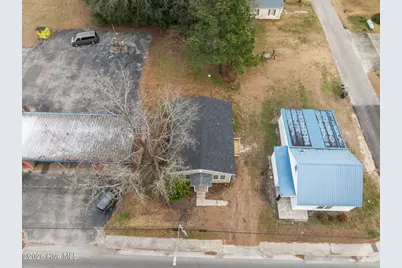 211 S Jackson Street, Beulaville, NC 28518 - Photo 4