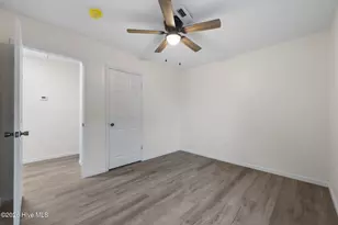 211 S Jackson St, Beulaville, NC 28518 - Photo 18