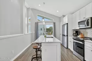 417 Greenville Ave, Carolina Beach, NC 28428 - Photo 6