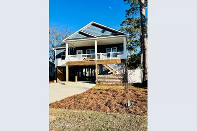 126 NW 18th Street, Oak Island, NC 28465 - Photo 4