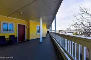 302 Canal Dr, Carolina Beach, NC 28428 - Photo 4