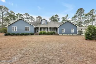 24 Queens Grant Cir SW, Shallotte, NC 28470 - Photo 2