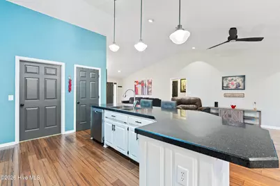 510 Fawnbrook Lane SW, Supply, NC 28462 - Photo 8
