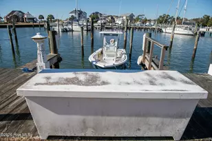409 Island Dr, Beaufort, NC 28516 - Photo 4