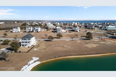 847 Cannonsgate Drive, Newport, NC 28570 - Photo 4