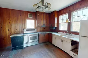 1502 Herrington Rd, Elizabeth City, NC 27909 - Photo 4