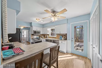 802 Black Swan Road, New Bern, NC 28560 - Photo 14