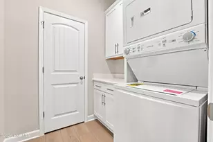 298 Rough Rdg Trl, Aberdeen, NC 28315 - Photo 20