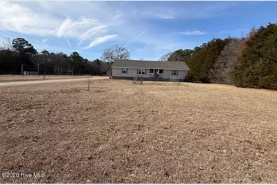 176 Old Fountain Road, Richlands, NC 28574 - Photo 2