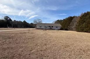 176 Old Fountain Rd, Richlands, NC 28574 - Photo 2