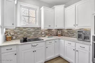 305 Ivy Lane, Carolina Beach, NC 28428 - Photo 16
