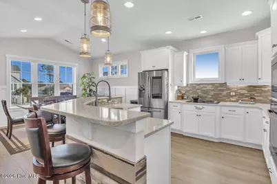 305 Ivy Lane, Carolina Beach, NC 28428 - Photo 14