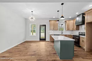 408 Wade Dr, Richlands, NC 28574 - Photo 8