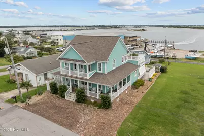 303 S Elm Street, Swansboro, NC 28584 - Photo 10