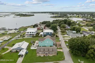303 S Elm St, Swansboro, NC 28584 - Photo 12