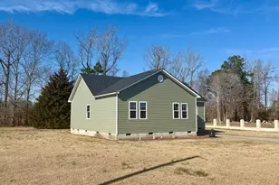 303 Roberson Dr, Williamston, NC 27892 - Photo 12