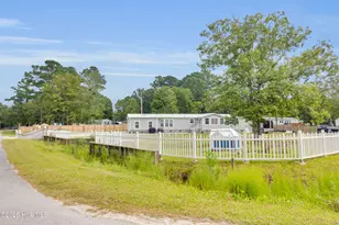 414 W Branch Dr, Newport, NC 28570 - Photo 32