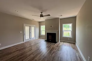 237 Rough Rdg Trl, Aberdeen, NC 28315 - Photo 10