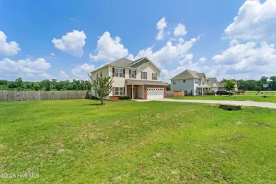 407 S Bluff Circle, Jacksonville, NC 28540 - Photo 4