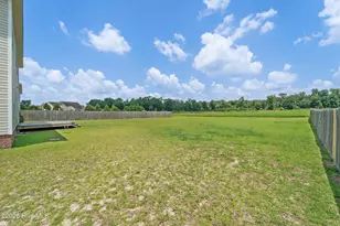 407 S Bluff Cir, Jacksonville, NC 28540 - Photo 24