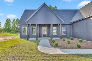 296 Haywood Dr, Richlands, NC 28574 - Photo 4