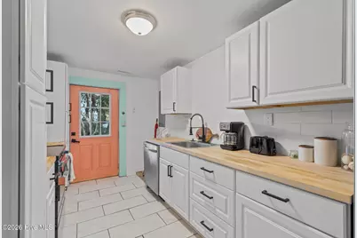 5713 Emerald Drive, Emerald Isle, NC 28594 - Photo 12
