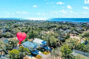 108 NE 36th St, Oak Island, NC 28465 - Photo 2