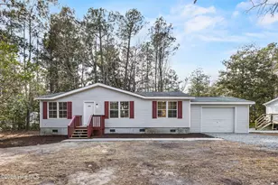 814 Wildwood Cir, Hampstead, NC 28443 - Photo 4