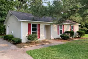 2957 Birdsong Cir, Grimesland, NC 27837 - Photo 2