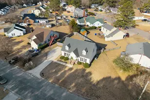 905 Autumn Dr, Greenville, NC 27834 - Photo 6