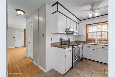 422 Thomas Drive, Jacksonville, NC 28546 - Photo 22