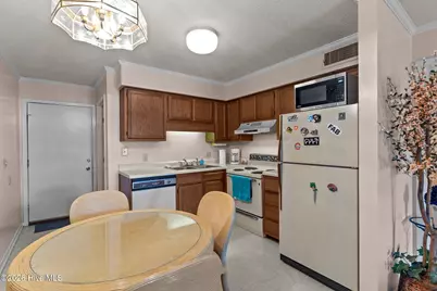 1404 Canal Drive #14, Carolina Beach, NC 28428 - Photo 6
