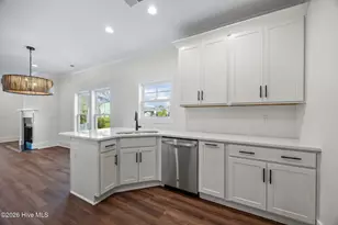 102 Freedom Park Rd, Beaufort, NC 28516 - Photo 4