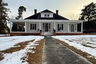 319 McRae St, Laurinburg, NC 28352 - Photo 2